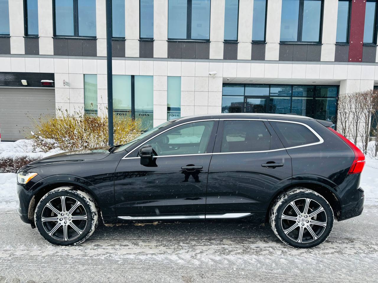 2021 Volvo XC60 INSCRIPTN